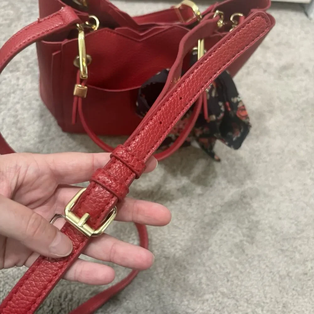 Steve Madden Red Small Crossbody Satchel Bkarta Tote With Scarf